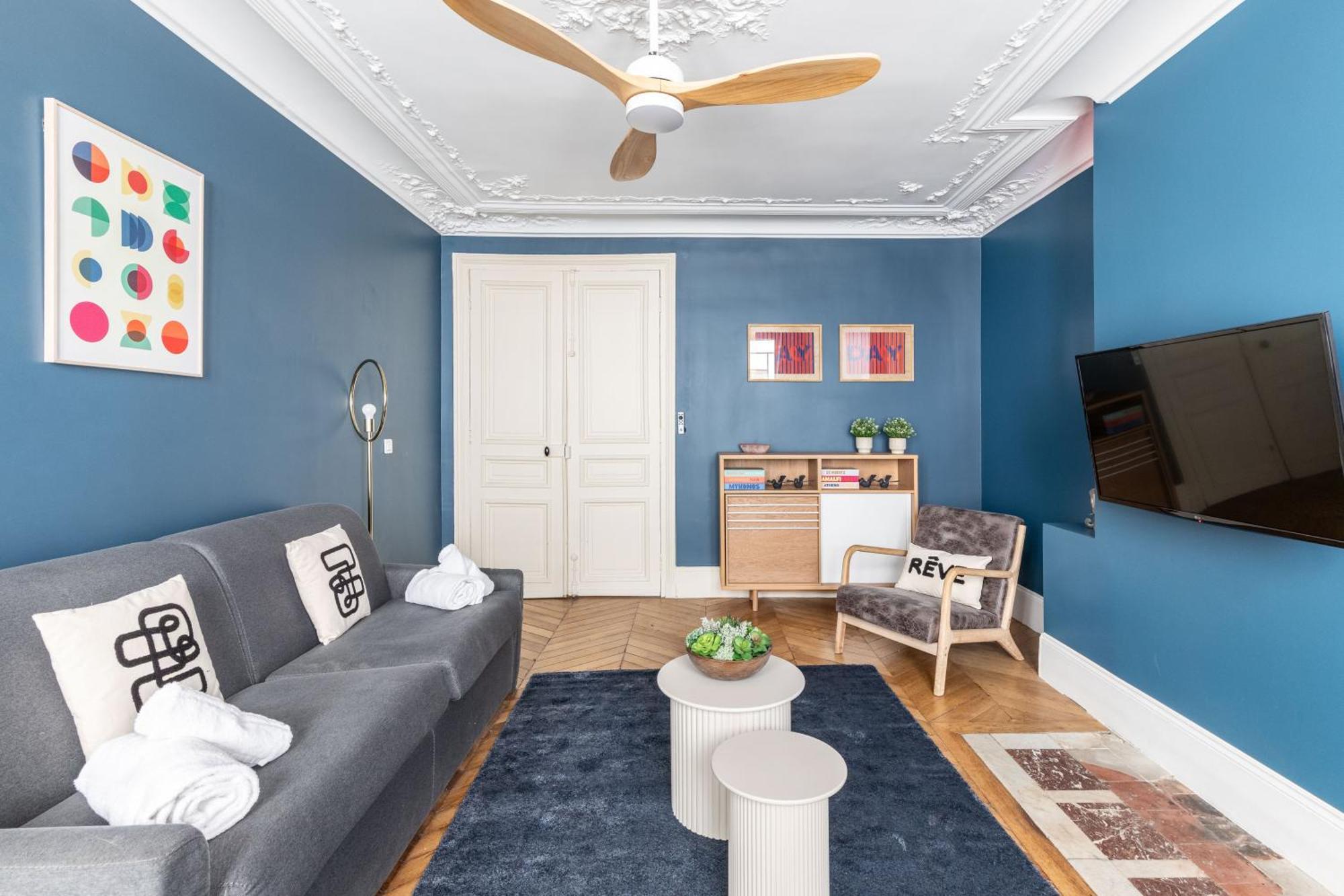 Cosy In The Heart Of Paris